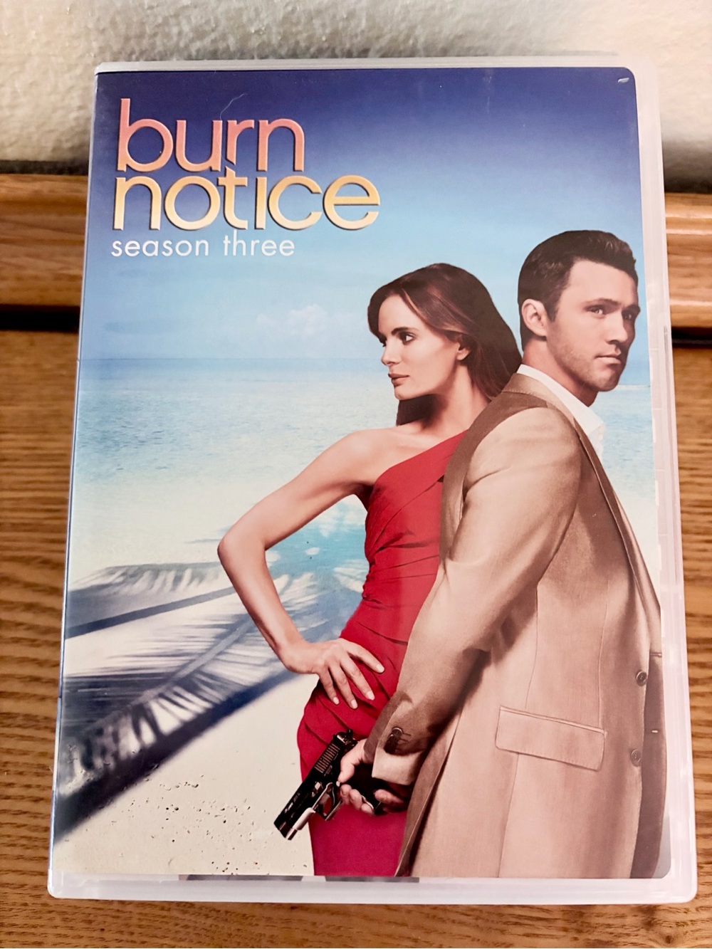Burn Notice TV Show DVDs - Picture 6 of 8